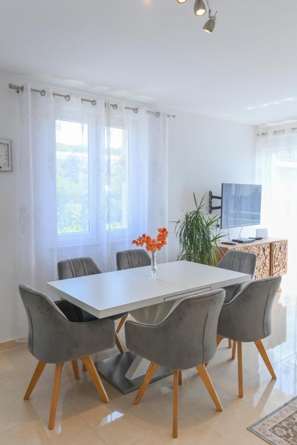 Apartman Iskra Lejlighed Rijeka Eksteriør billede