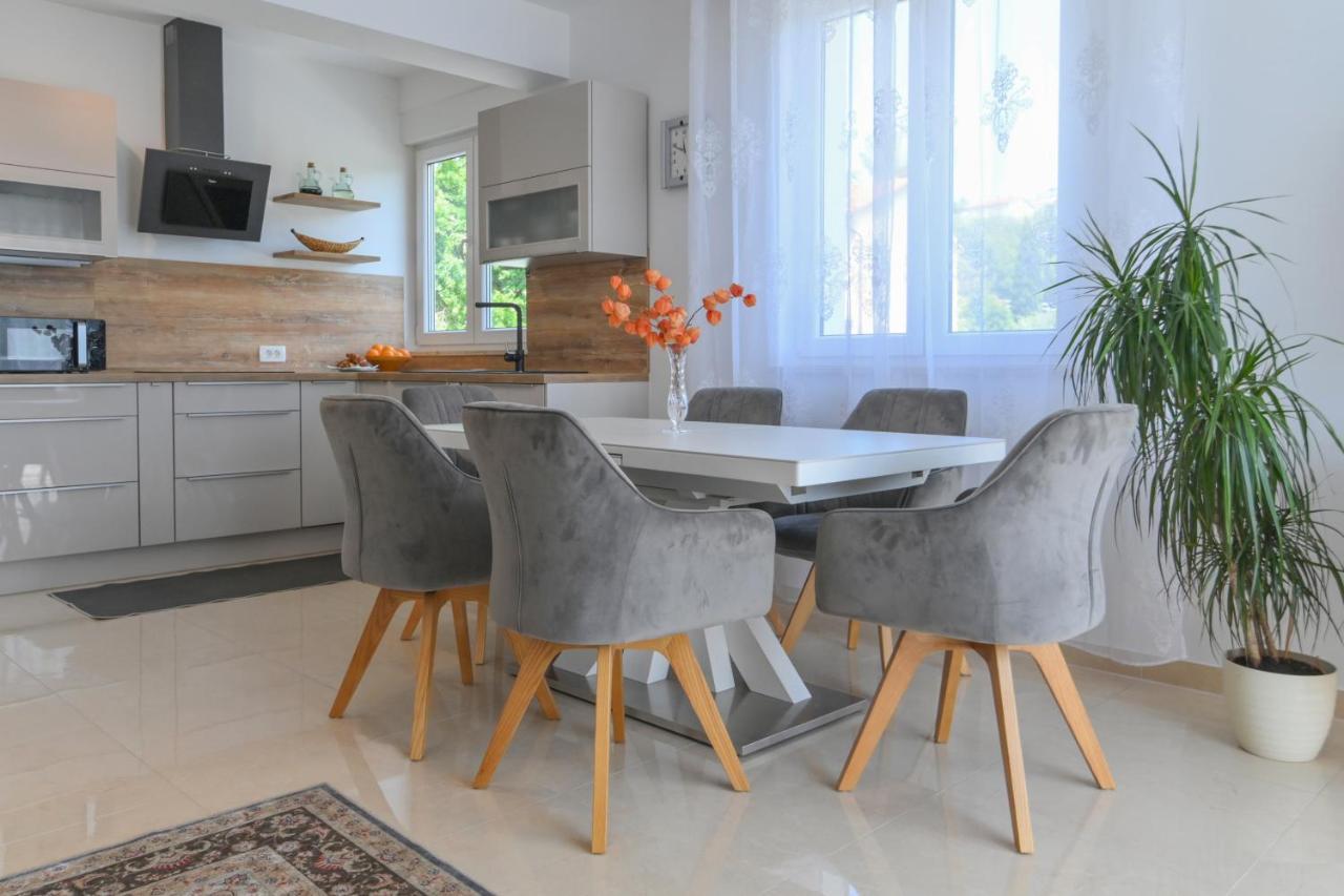 Apartman Iskra Lejlighed Rijeka Eksteriør billede