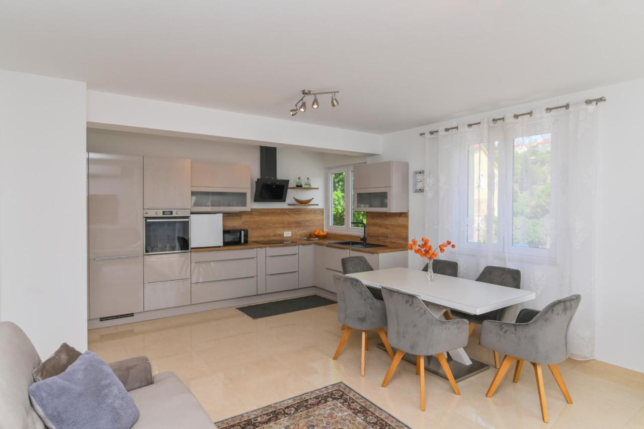 Apartman Iskra Lejlighed Rijeka Eksteriør billede